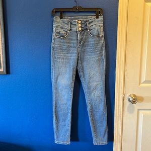 Anne Taylor Petite Curvy fit Jeans